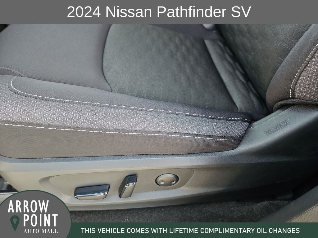 2024 Nissan Pathfinder SV