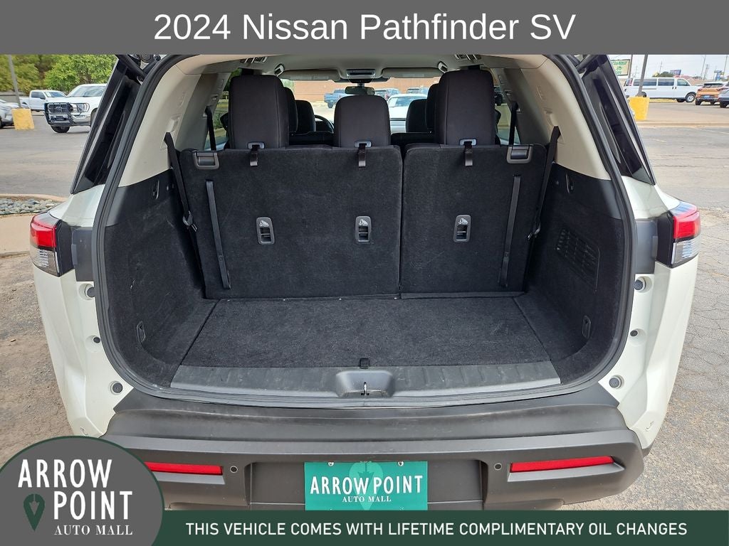 2024 Nissan Pathfinder SV