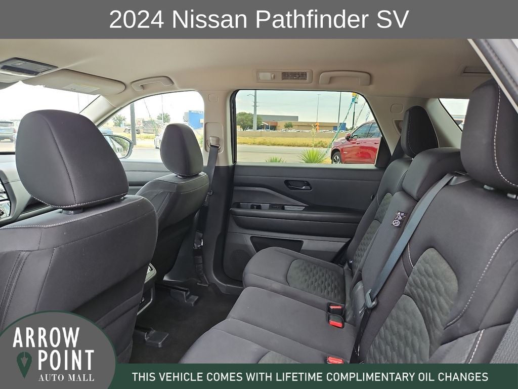 2024 Nissan Pathfinder SV