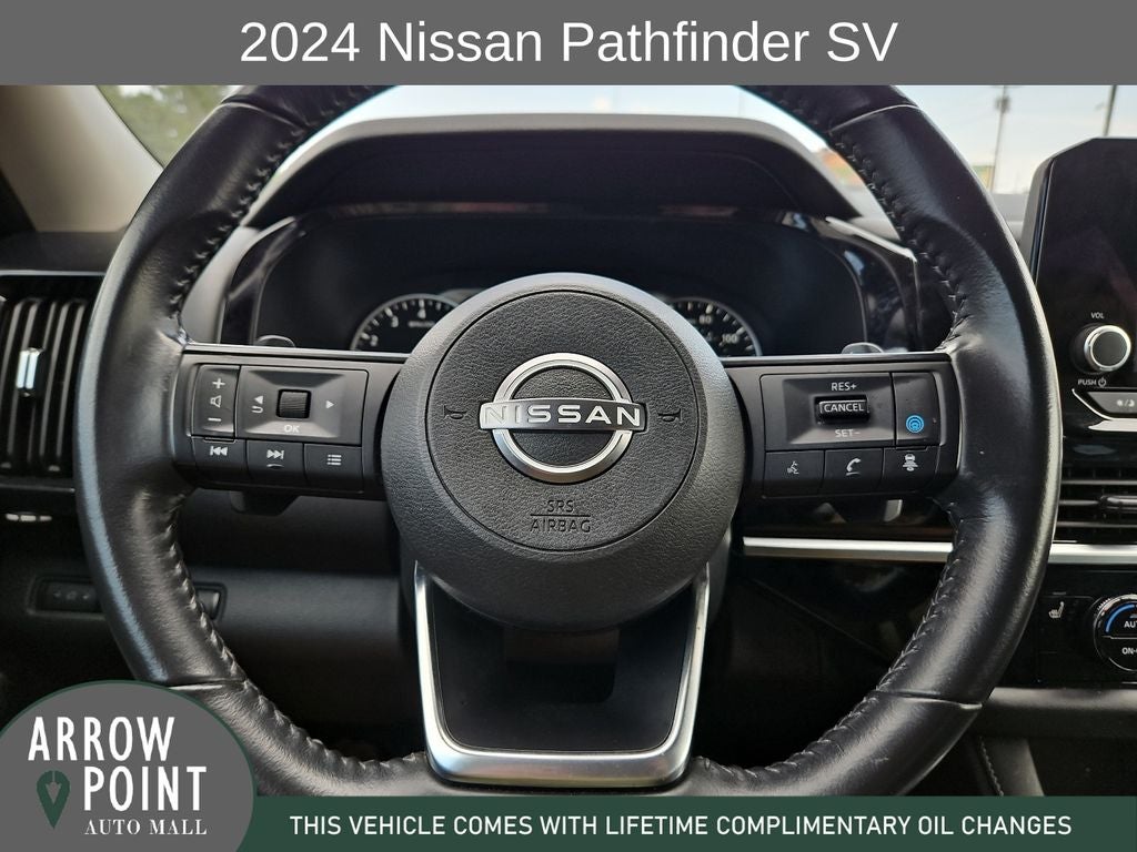 2024 Nissan Pathfinder SV