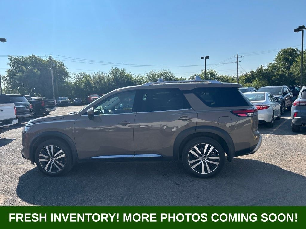 2024 Nissan Pathfinder Platinum