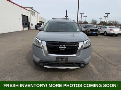 2022 Nissan Pathfinder Platinum