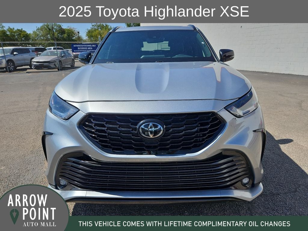 2025 Toyota Highlander XSE