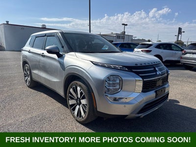 2025 Mitsubishi Outlander SE