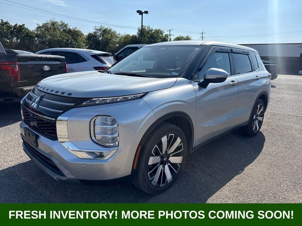 2025 Mitsubishi Outlander SE