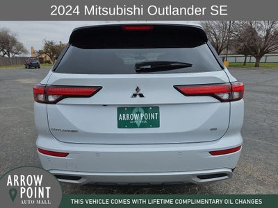 2024 Mitsubishi Outlander SE