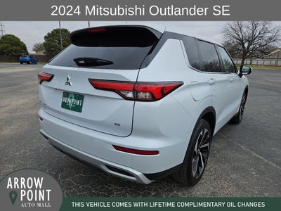 2024 Mitsubishi Outlander SE