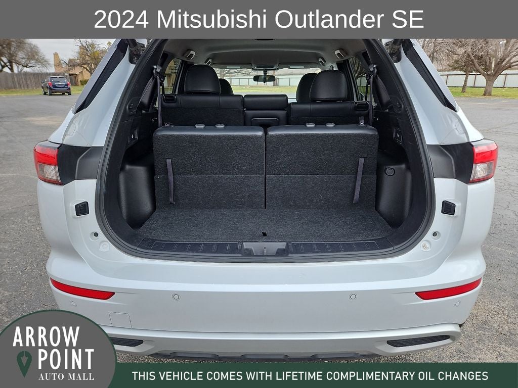 2024 Mitsubishi Outlander SE
