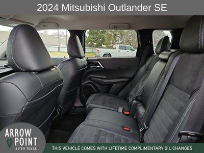 2024 Mitsubishi Outlander SE