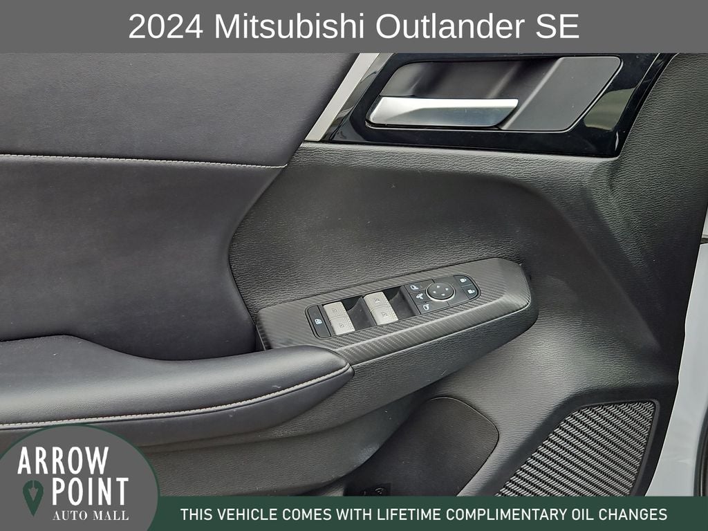 2024 Mitsubishi Outlander SE