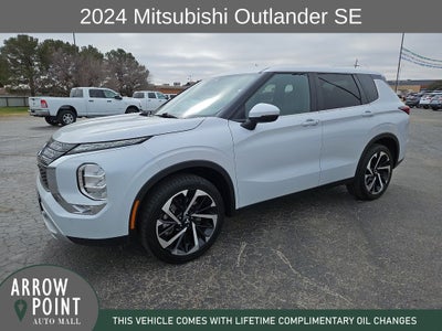2024 Mitsubishi Outlander SE
