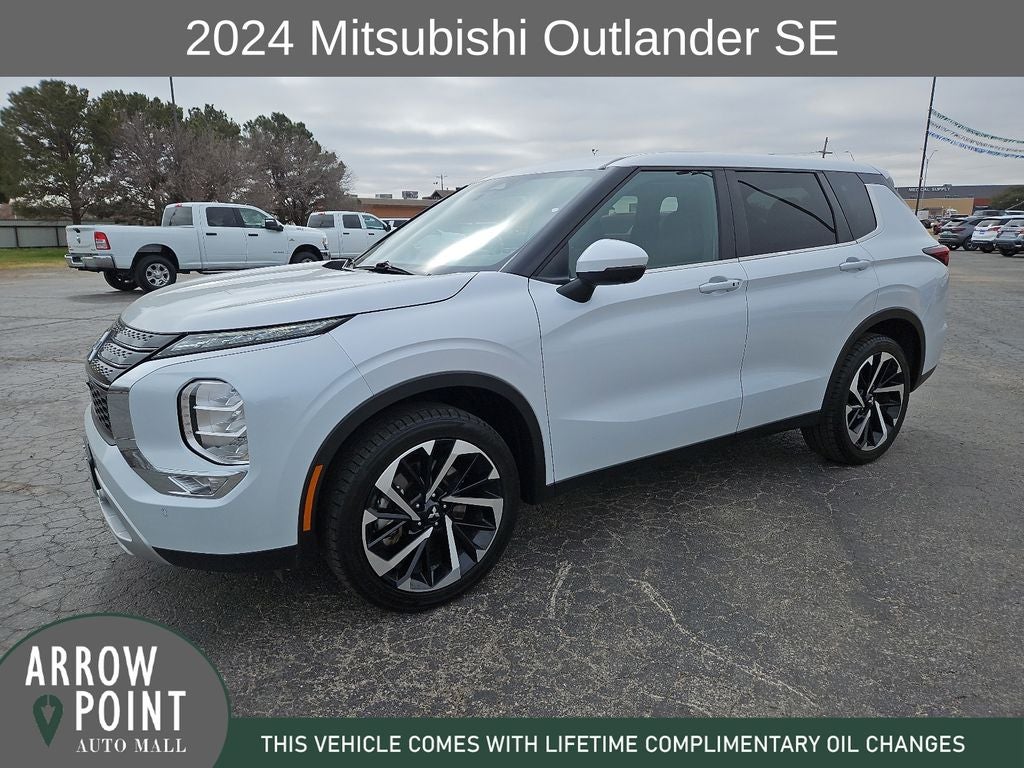 2024 Mitsubishi Outlander SE