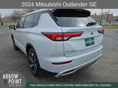 2024 Mitsubishi Outlander SE