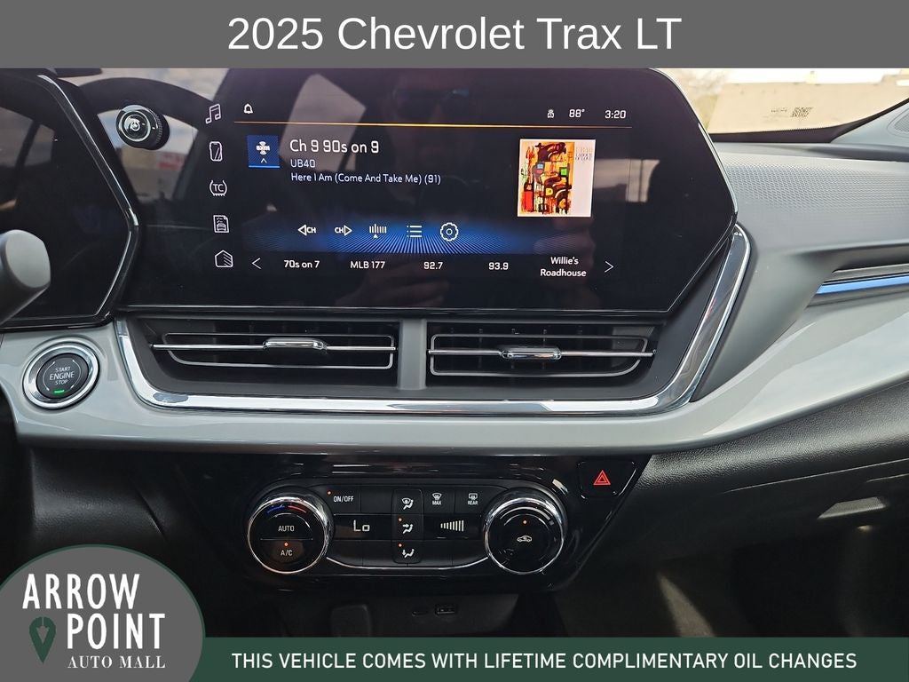 2025 Chevrolet Trax LT