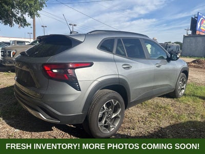 2025 Chevrolet Trax LT