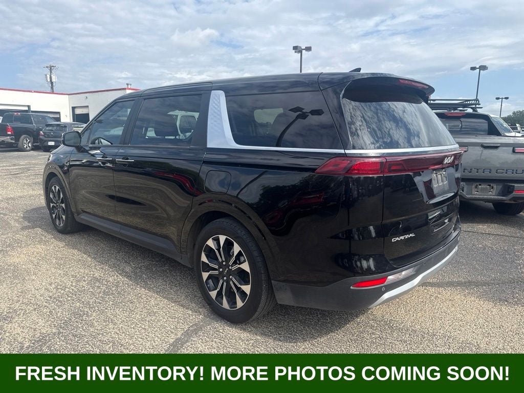 2024 Kia Carnival EX