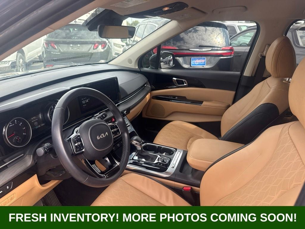 2024 Kia Carnival EX