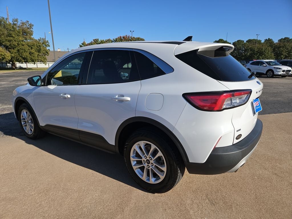 2022 Ford Escape SE