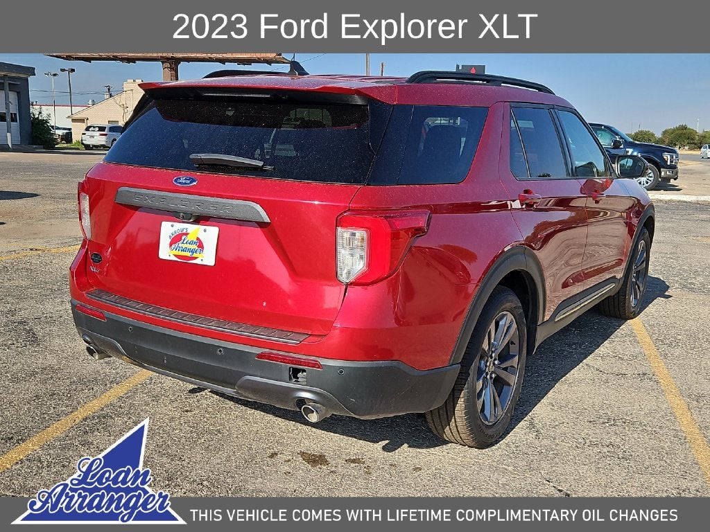 2023 Ford Explorer XLT