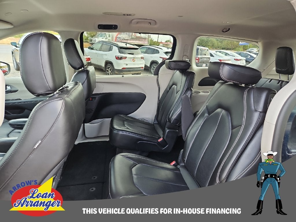 2023 Chrysler Pacifica Touring L