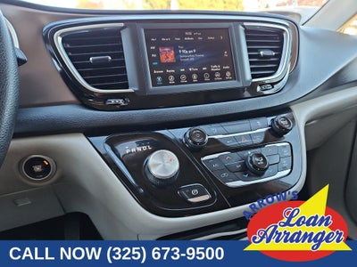 2020 Chrysler Voyager LXI