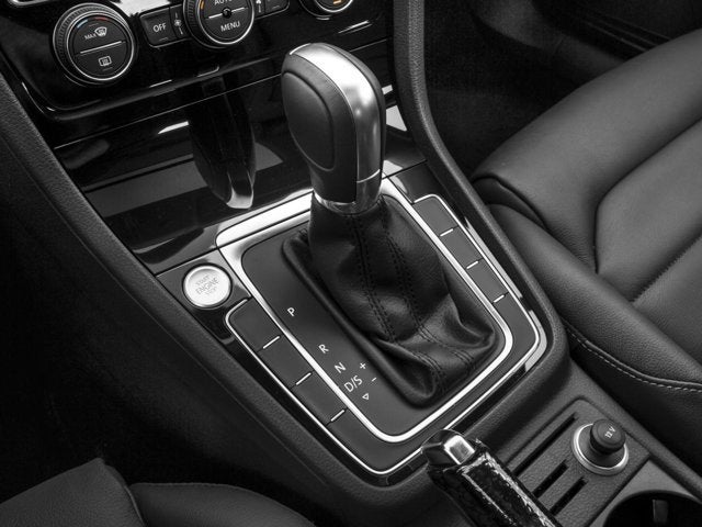 2016 Volkswagen Golf SportWagen S