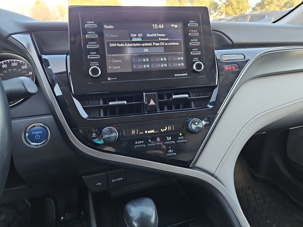 2023 Toyota Camry Hybrid SE