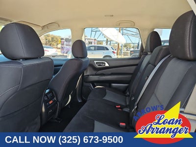 2020 Nissan Pathfinder S