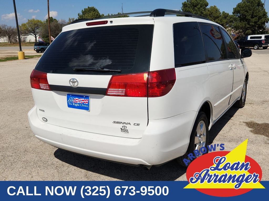 2005 Toyota Sienna Base