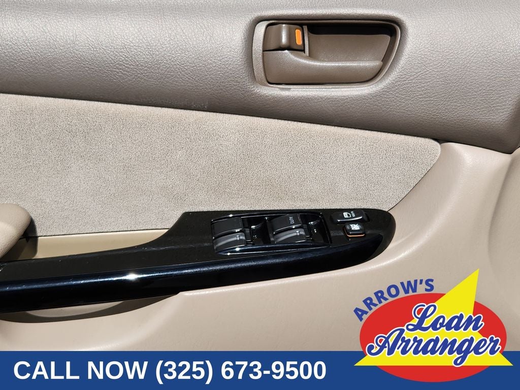 2005 Toyota Sienna Base