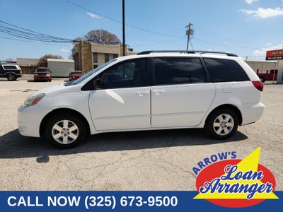 2005 Toyota Sienna Base