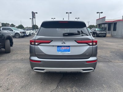 2024 Mitsubishi Outlander SE