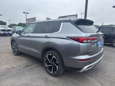 2024 Mitsubishi Outlander SE