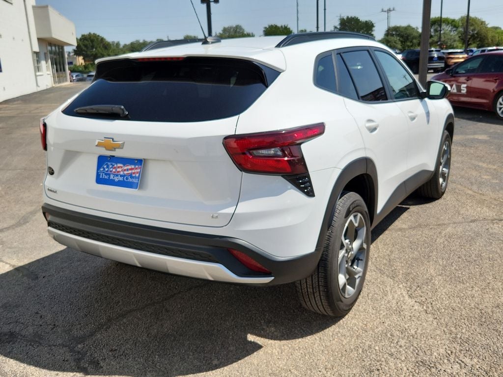 2025 Chevrolet Trax LT
