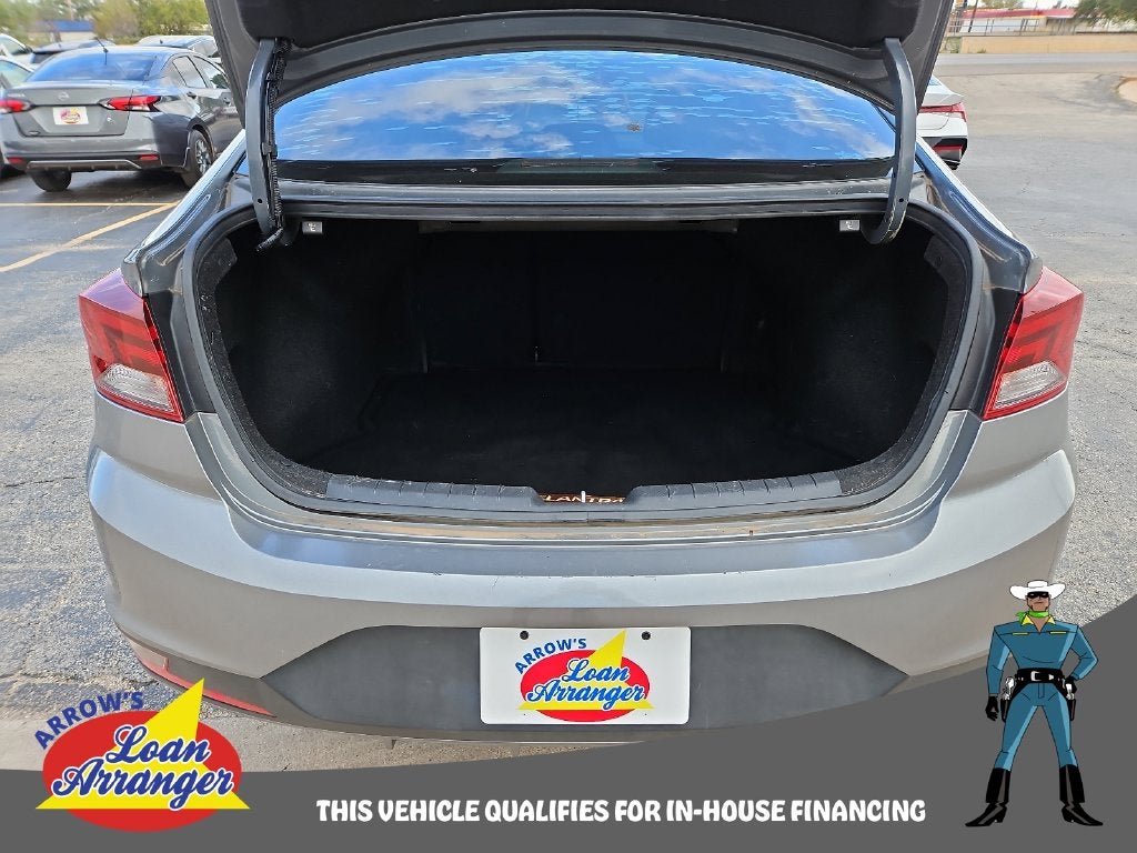 2019 Hyundai Elantra SE