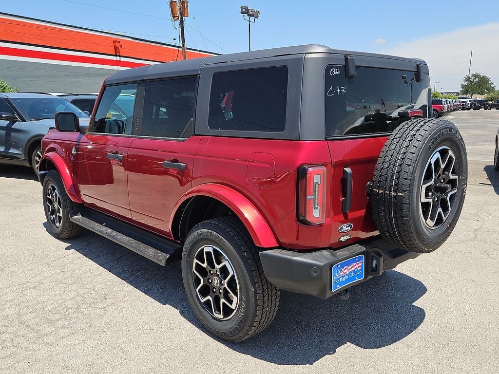 2026 Ford Bronco Outer Banks®