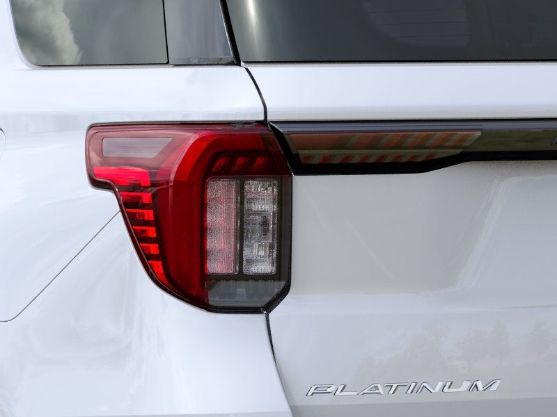 2027 Ford Explorer 4-Door 4DR RWD PLTNM