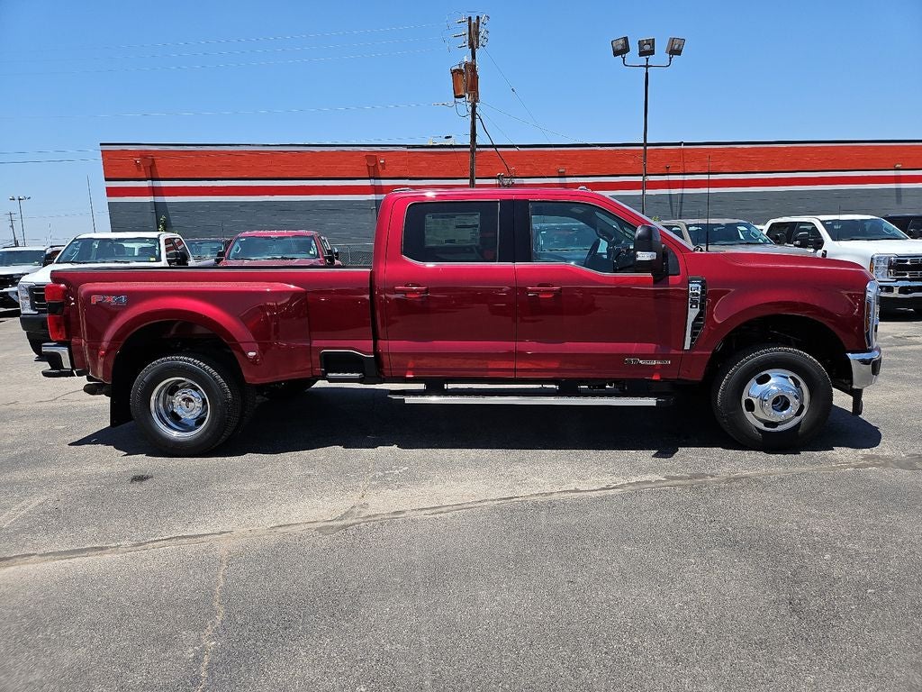 2026 Ford Super Duty F-350® Lariat®