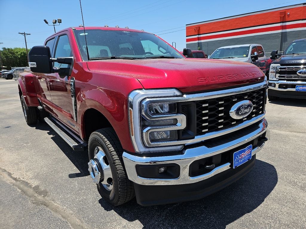 2026 Ford Super Duty F-350® Lariat®