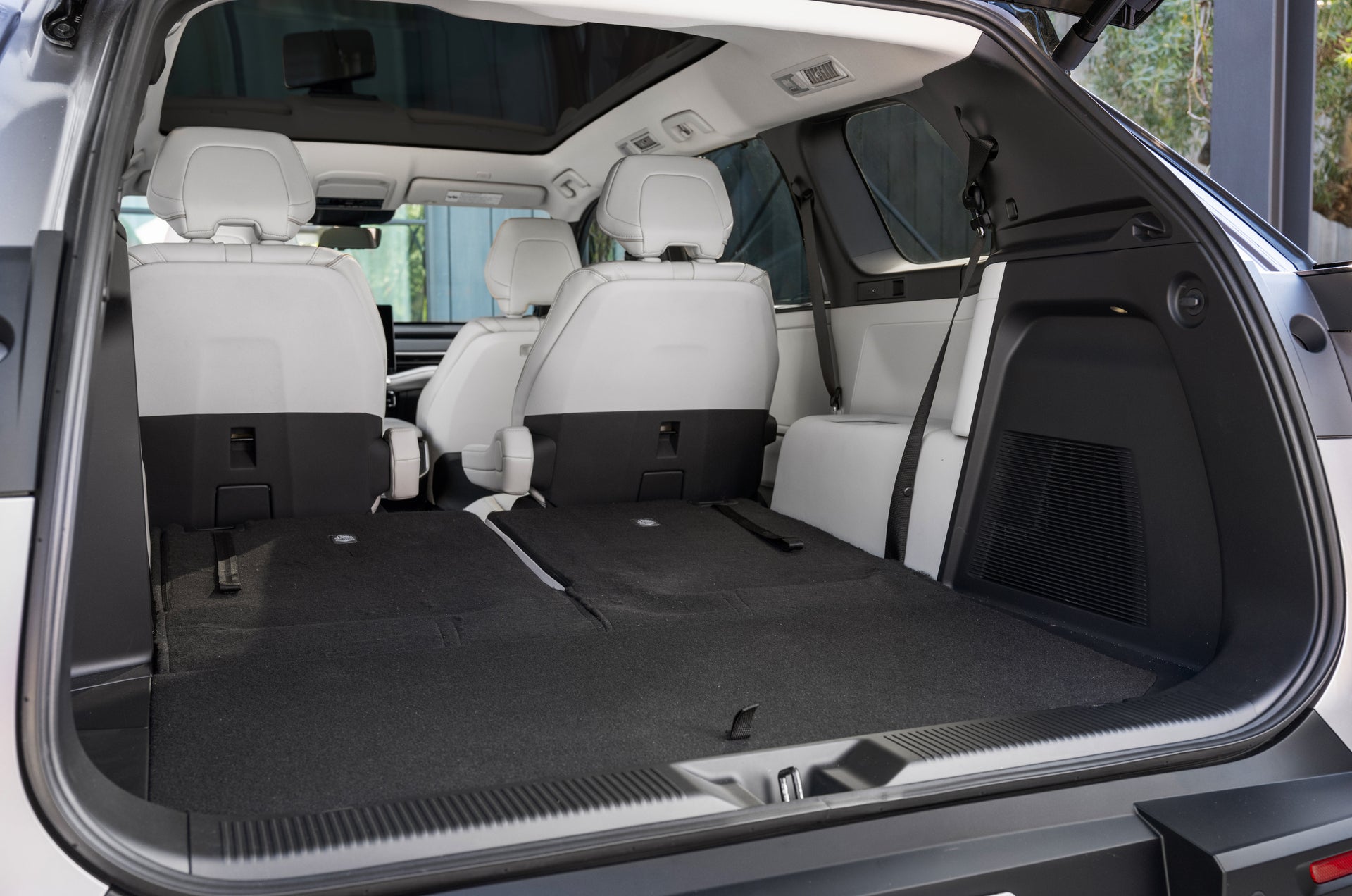 2027 Toyota Highlander interior space and cargo